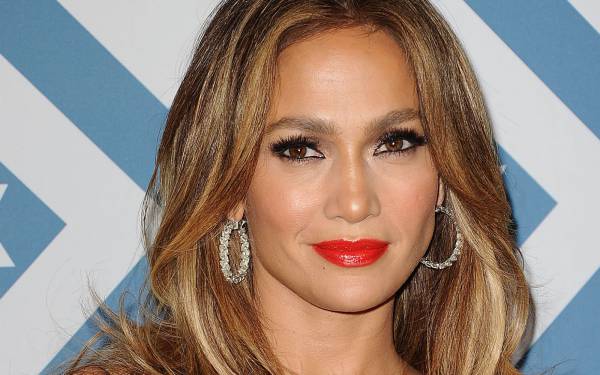Новый клип Jennifer Lopez - Ain`t Your Mama